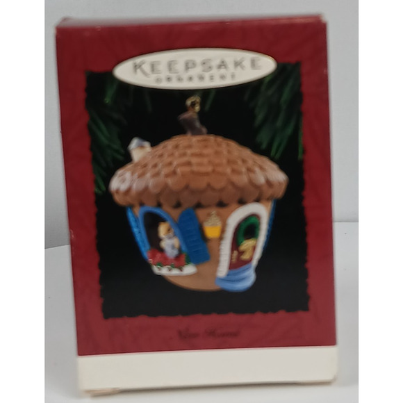 Vintage 1994 Hallmark Keepsake Acorn New House Christmas Ornament - Picture 1 of 4